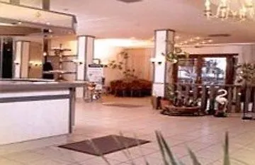Comfort Hotel 3*